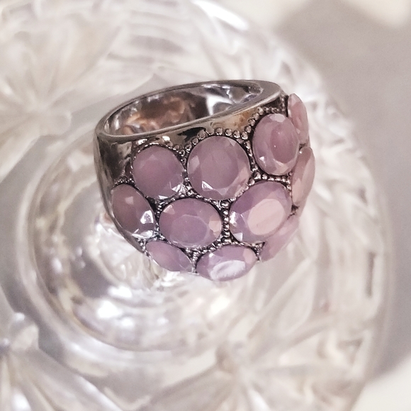 "Vintage look" Lavender Statement Ring - Picture 2 of 14